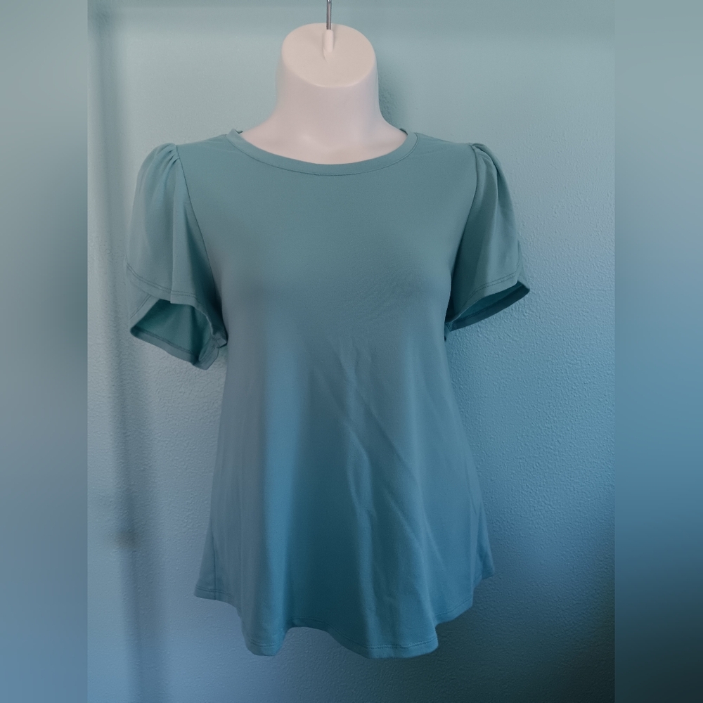 Cable & Gauge Plus Size 2x Blouse